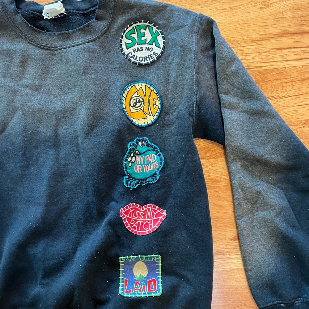 MADEWORN crew neck with patches - Picture 2 of 4
